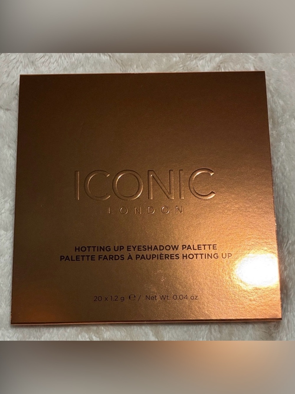 ICONIC London Hotting Up Eyeshadow Palette - 12 Shades